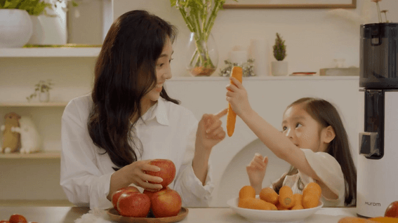 두둠 포트폴리오 - 휴롬 착즙기 제품 바이럴 홍보 영상 | 모녀 편