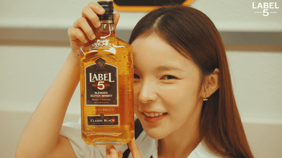두둠 포트폴리오 - 라벨5 박진주 성수 팝업스토어 행사 스케치 영상