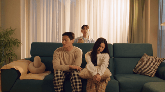 두둠 포트폴리오 - 교촌치킨ㅣ허니싱글윙 제품 홍보 영상
